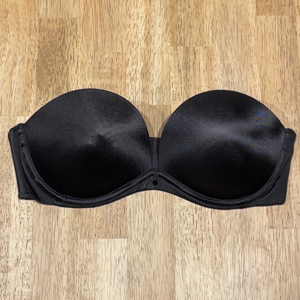 VS 'Very Sexy' black strapless bra